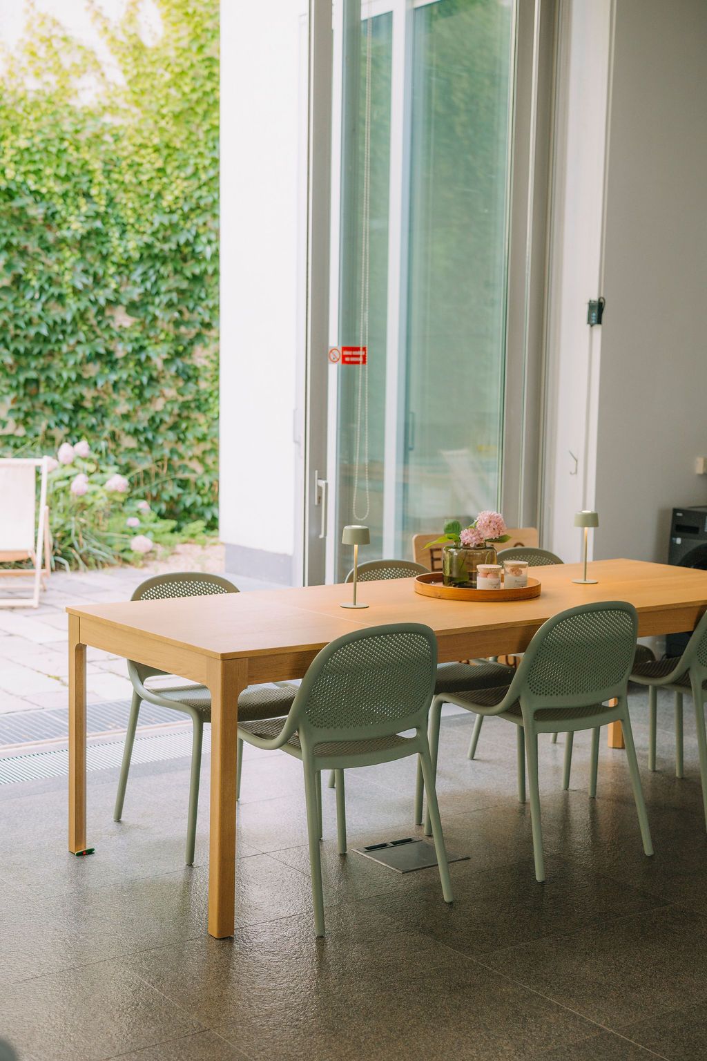Kavárna a cowork prostor v KOMU centre